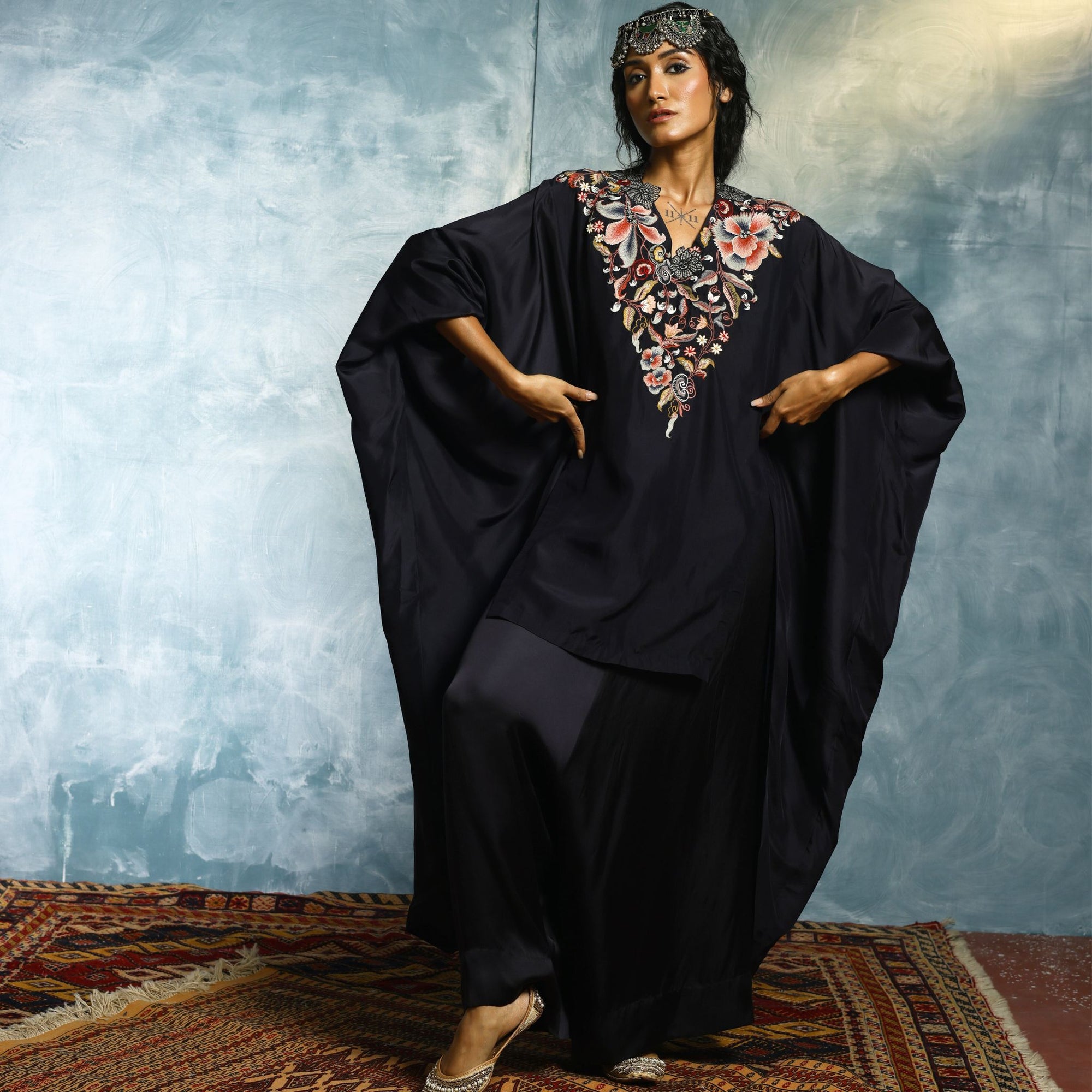 CYRA Kaftan Set