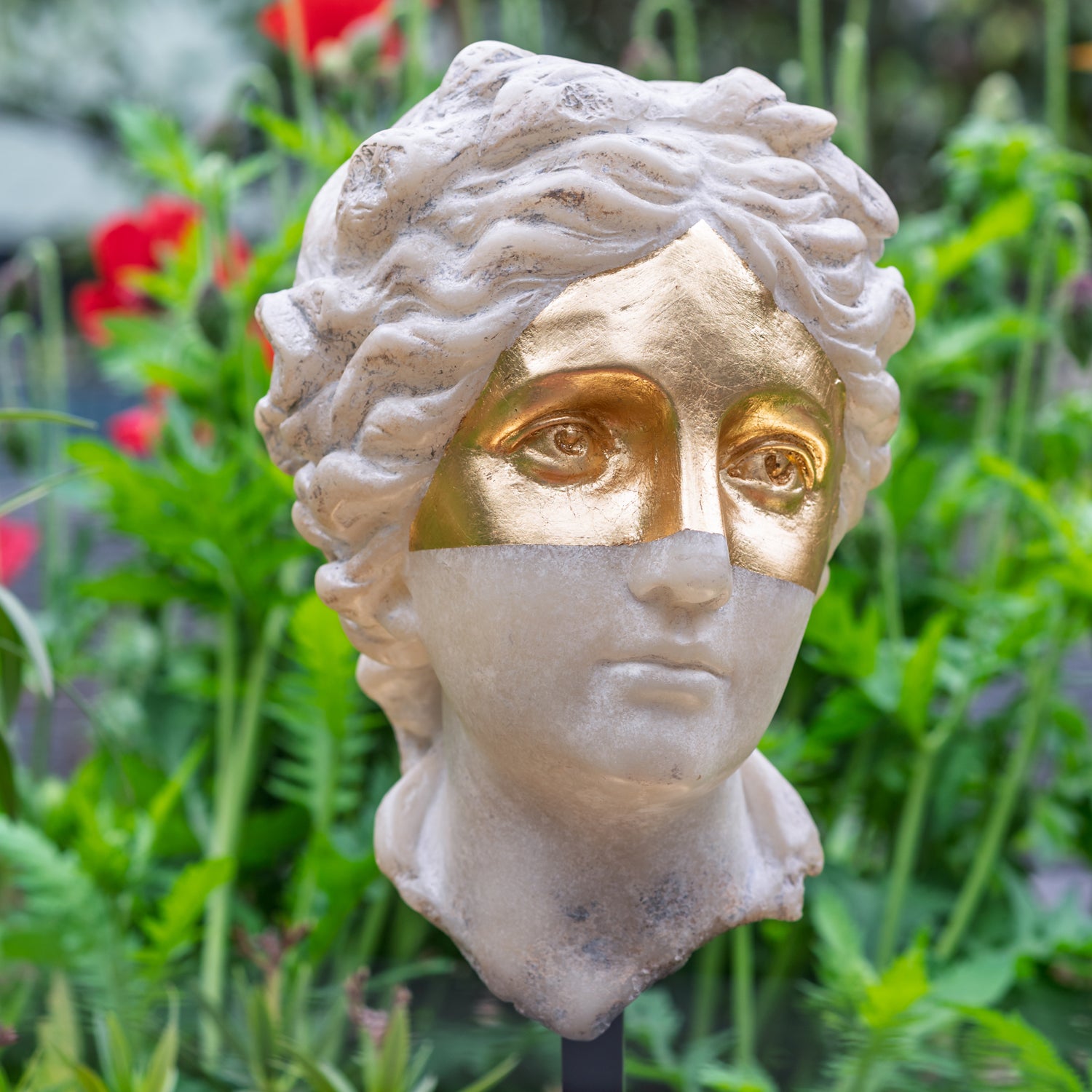 GREEK GODDESS 1 SCULPTURE W/STONE BASE