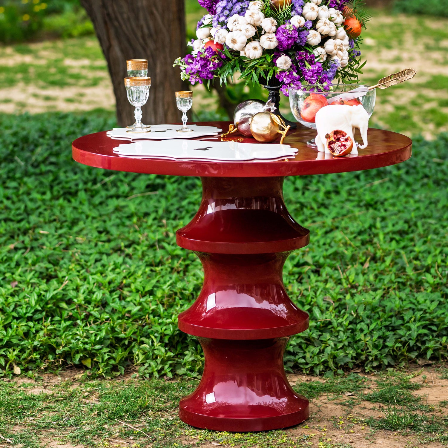 WOODEN BREAKFAST TABLE 01