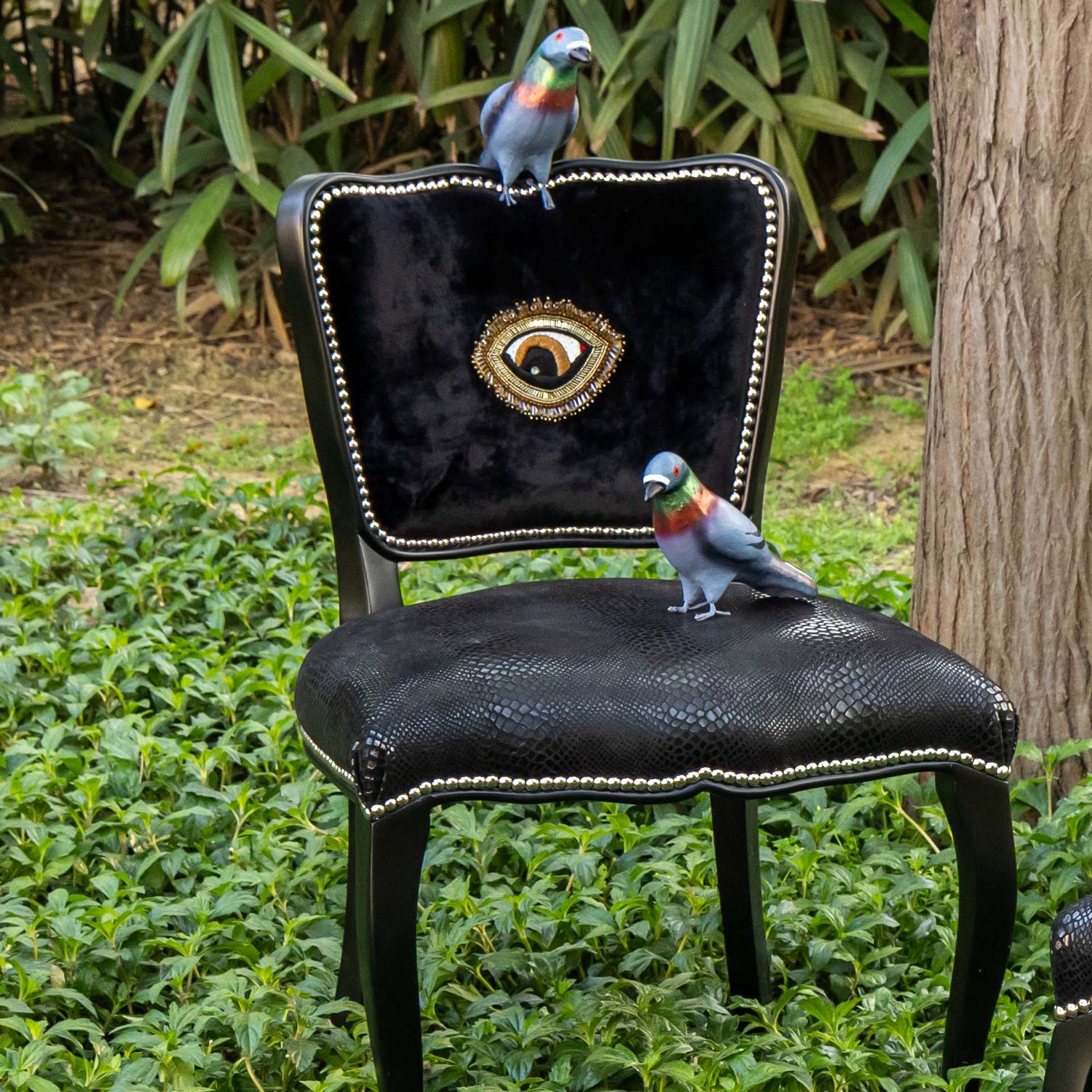 WOODEN GIGI CHAIR 03 - HAND EMBROIDERED ELEMENTS