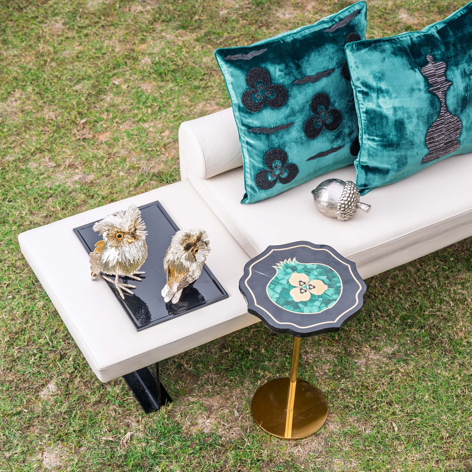 ANAAR - MARBLE & METAL PEG TABLE