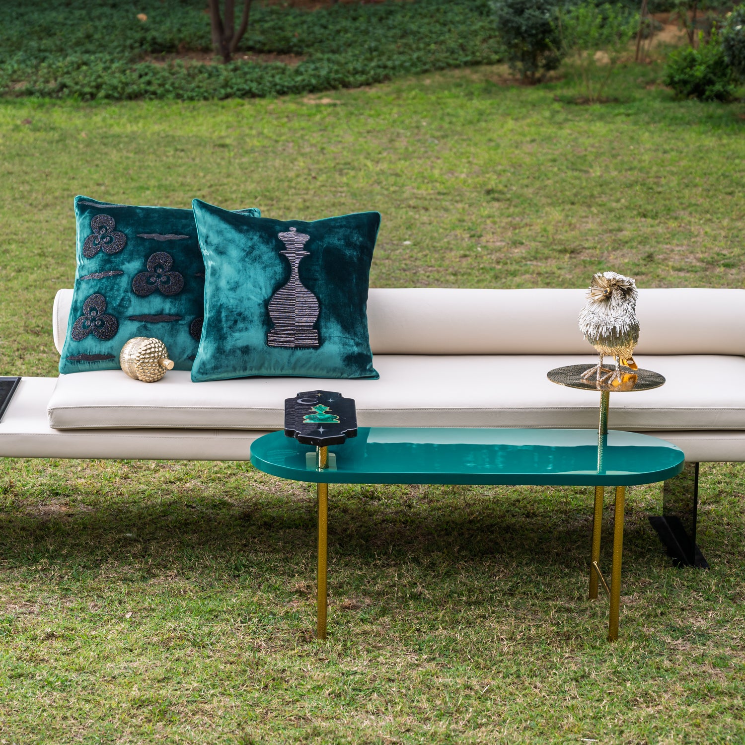MINI COFFEE TABLE 01
