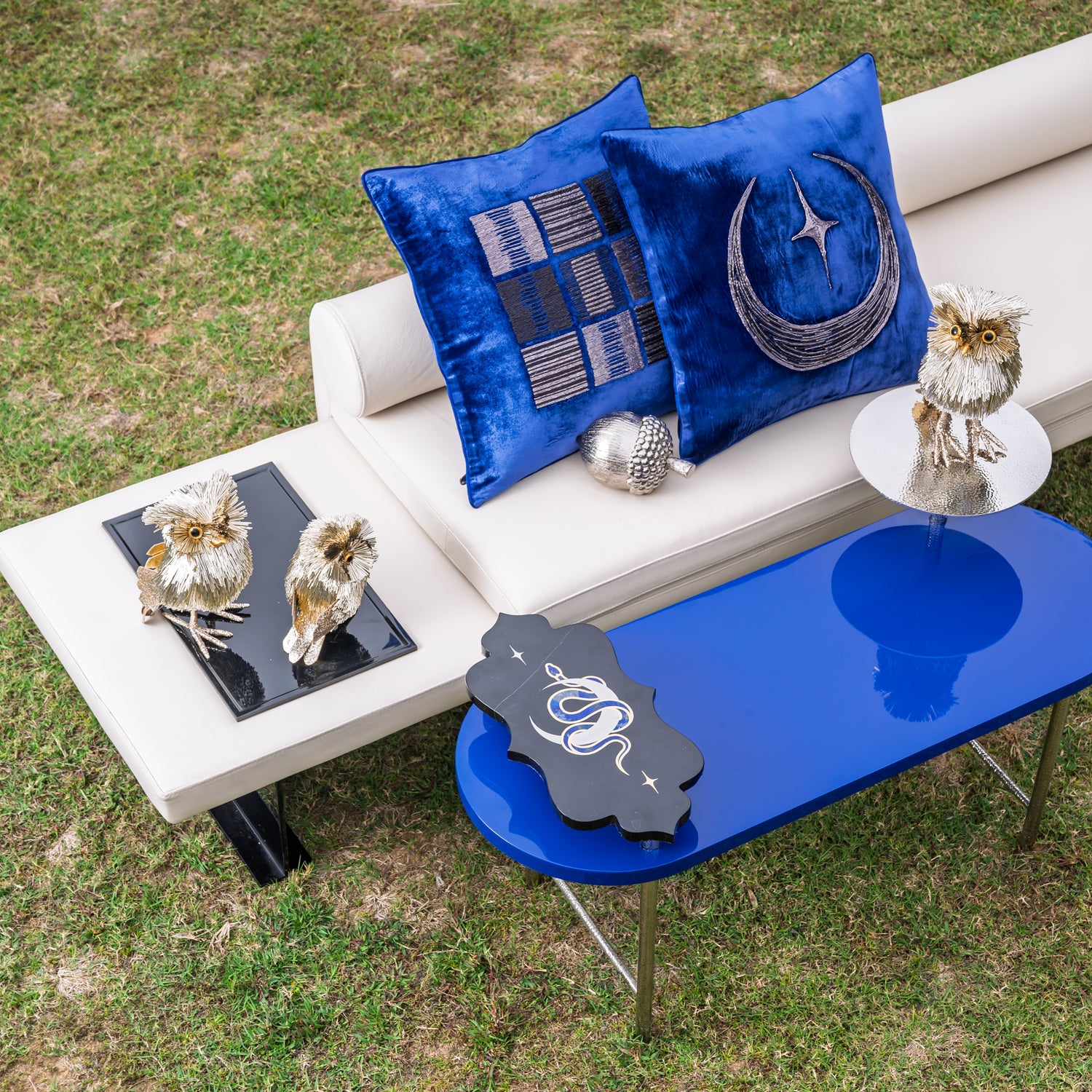 MINI COFFEE TABLE 02