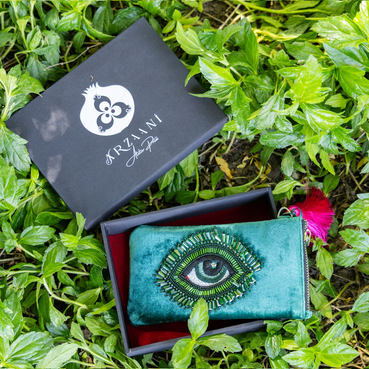 EMBROIDERED POCHETTE 02- EMERALD