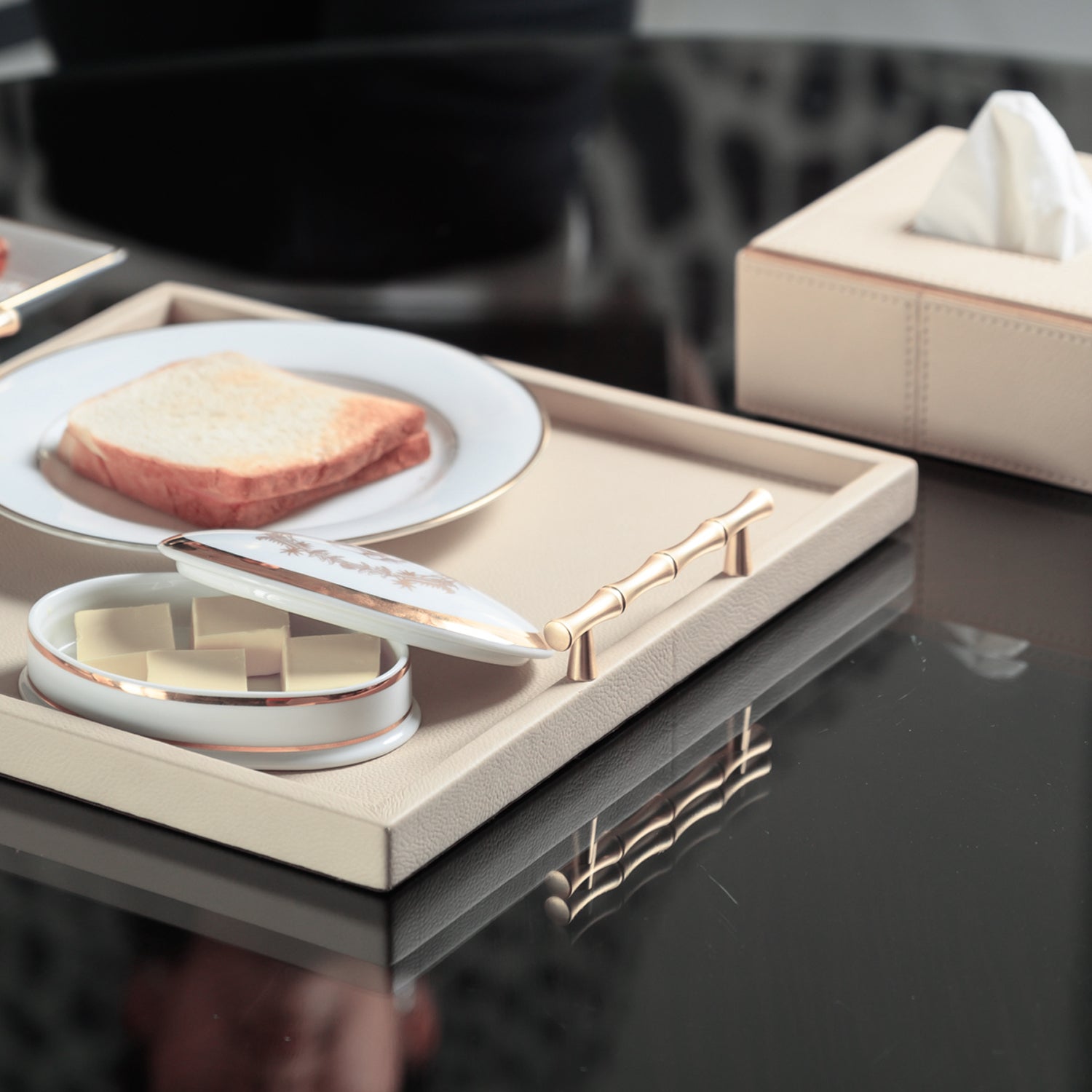 BUTLER TRAY MEDIUM 02