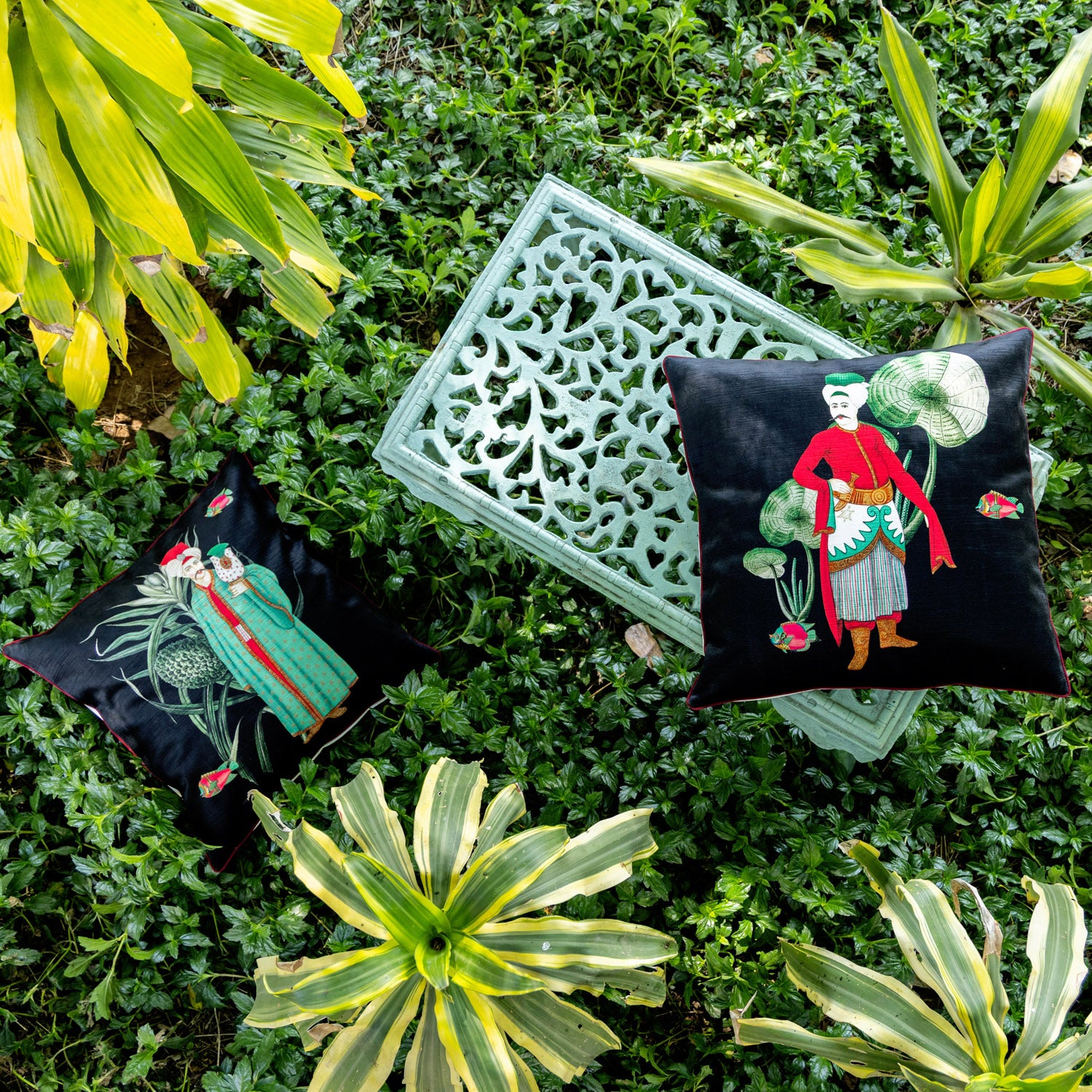 MUSAFIR 2- PRINTED CUSHION - SET OF 2