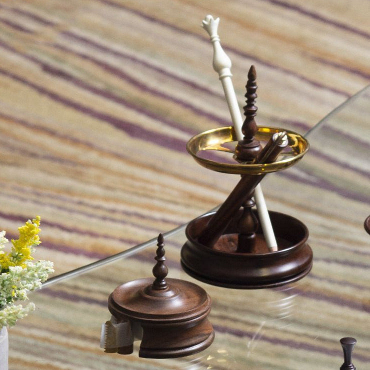 Sultan Pen Stand