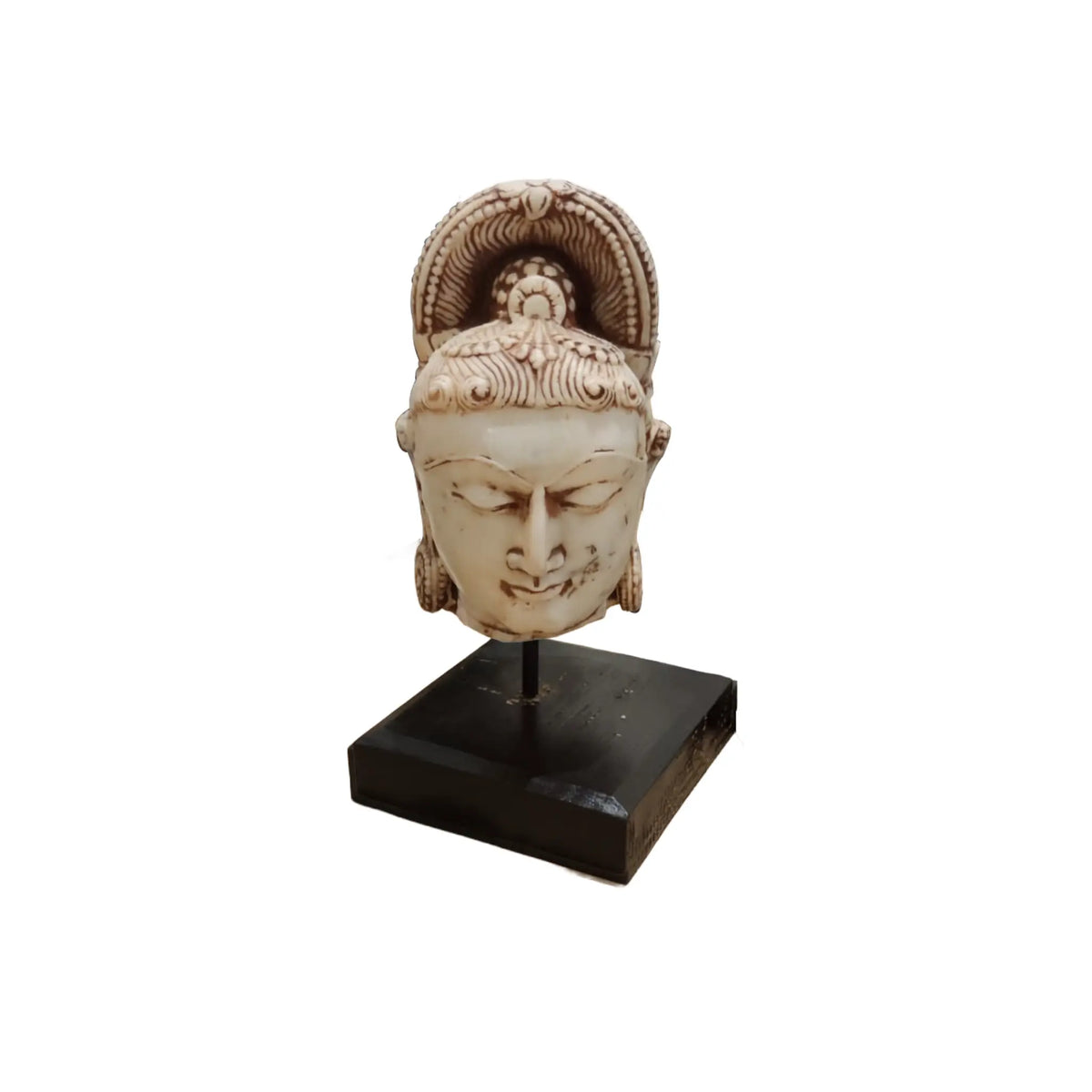 Kiritamukuta Temple Head Sculpture Artefacts
Artifacts
South Indian artifacts
Indian artefacts