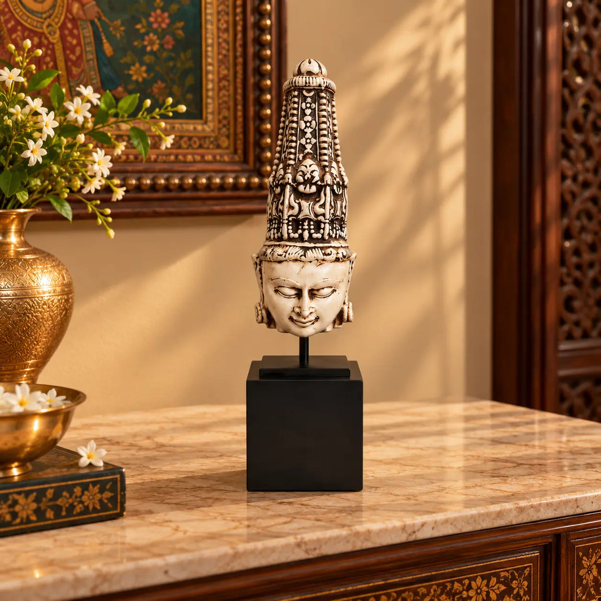 Arzaani
Kiritamukuta Crown Head Sculpture Artefacts
Artifacts
South Indian artifacts
Indian artefacts