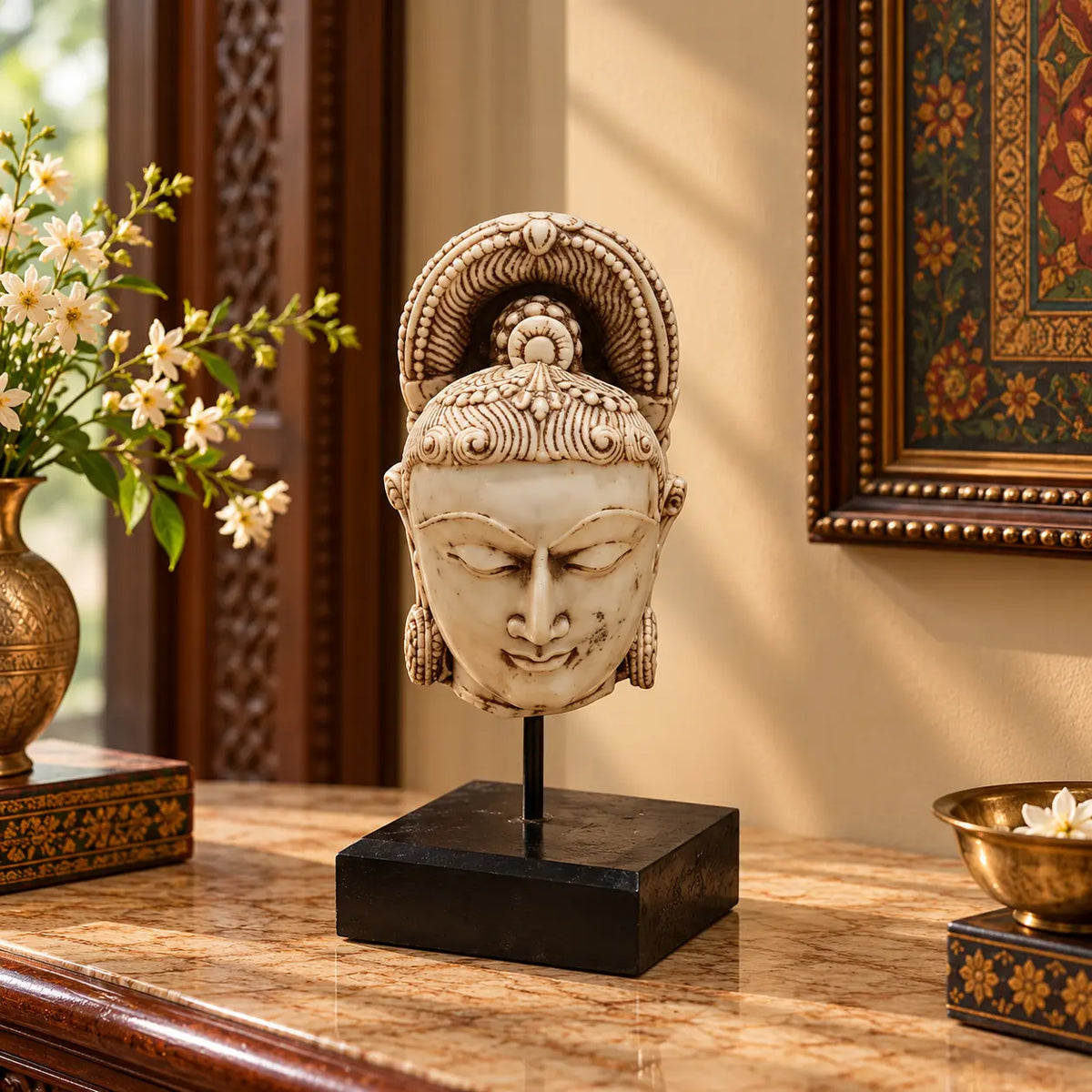 Arzaani
Kiritamukuta Temple Head Sculpture Artefacts
Artifacts
South Indian artifacts
Indian artefacts