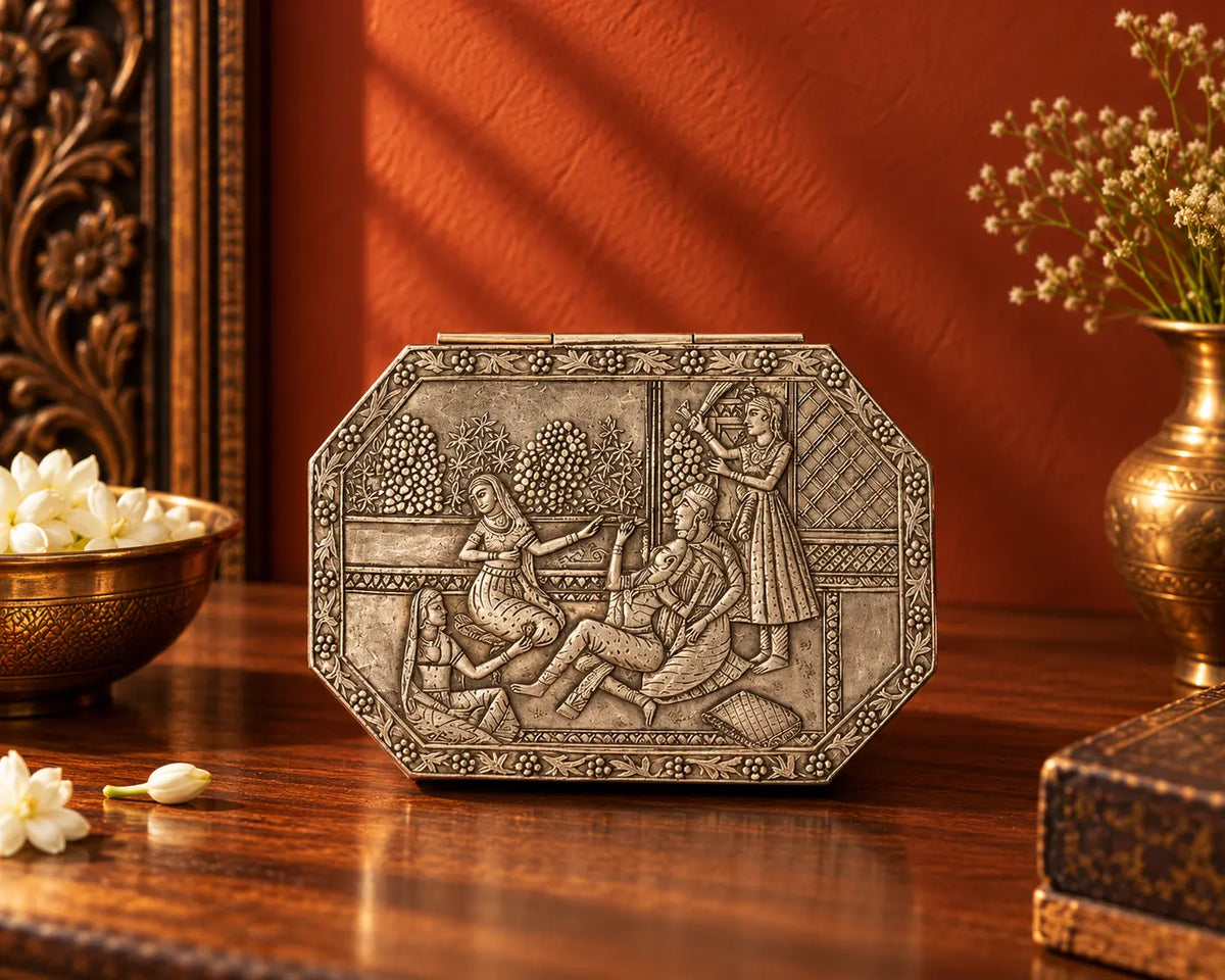 Arzaani
Mughal Style Silver Box Artefacts
Artifacts
South Indian artifacts
Indian artefacts