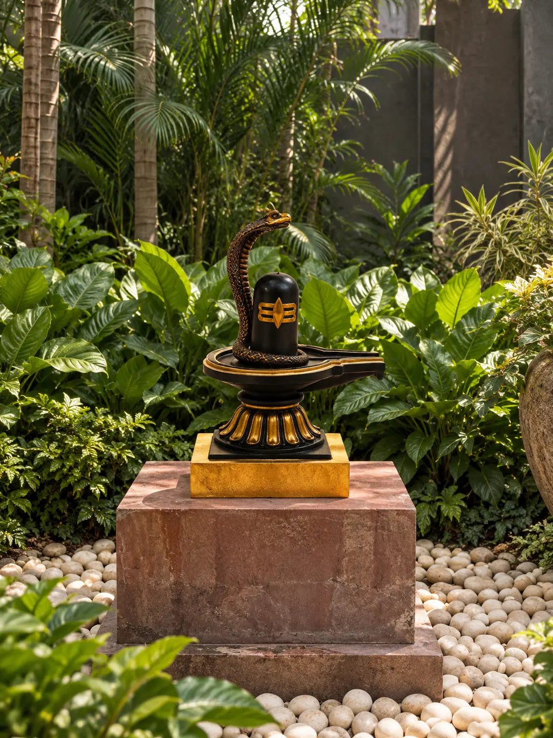 Arzaani
Brass Shiv Linga Artefacts
Artifacts

Indian artefacts