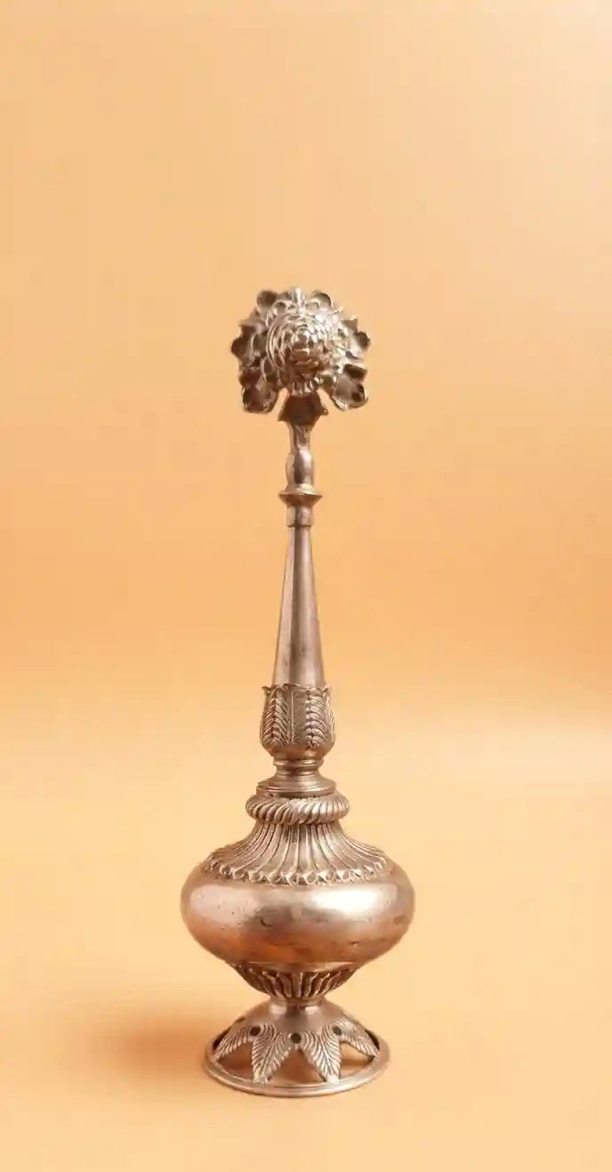 Arzaani
Antique Silver Rose water Sprinkler Artefacts
Artifacts
South Indian artifacts
Indian artefacts
