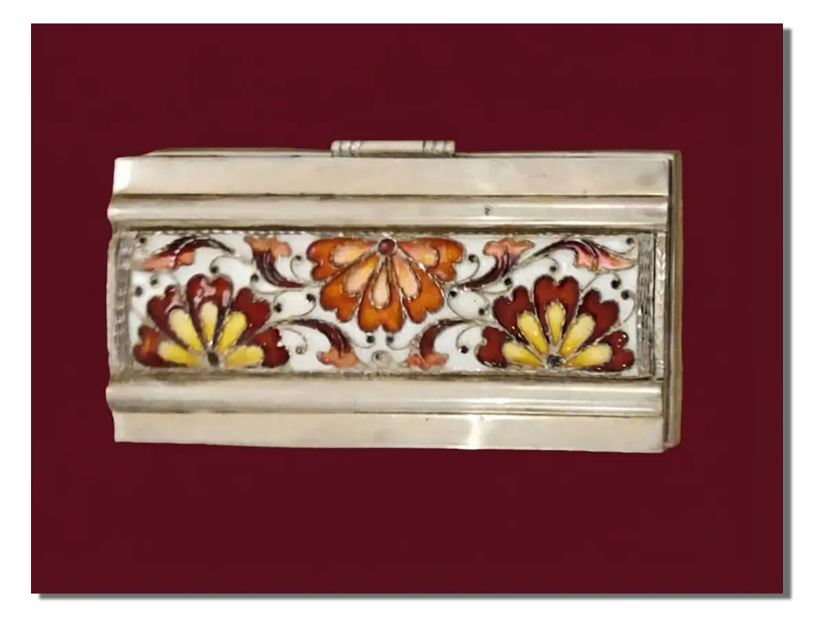 Arzaani
Silver Meenakari Box Artefacts
Artifacts
South Indian artifacts
Indian artefacts